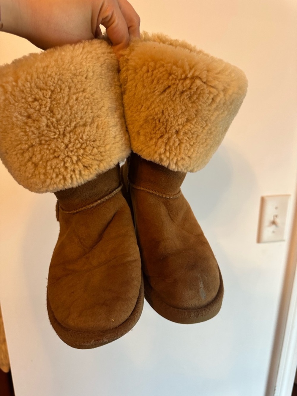 UGG Australia Classic Chestnut Shearling Boots tall - Picture 3 of 6